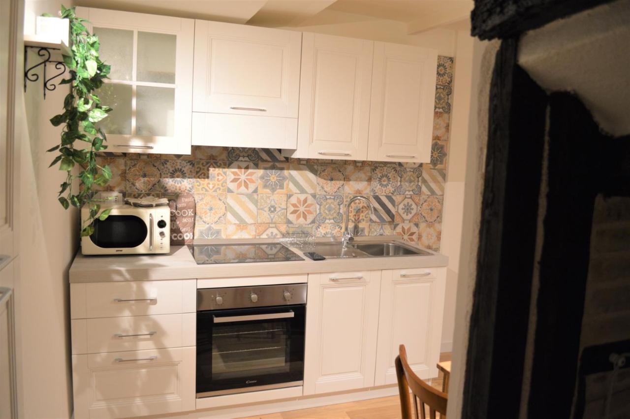 Domu 600 - Suite Mini Appartamento Cagliari Centro Storico Zewnętrze zdjęcie