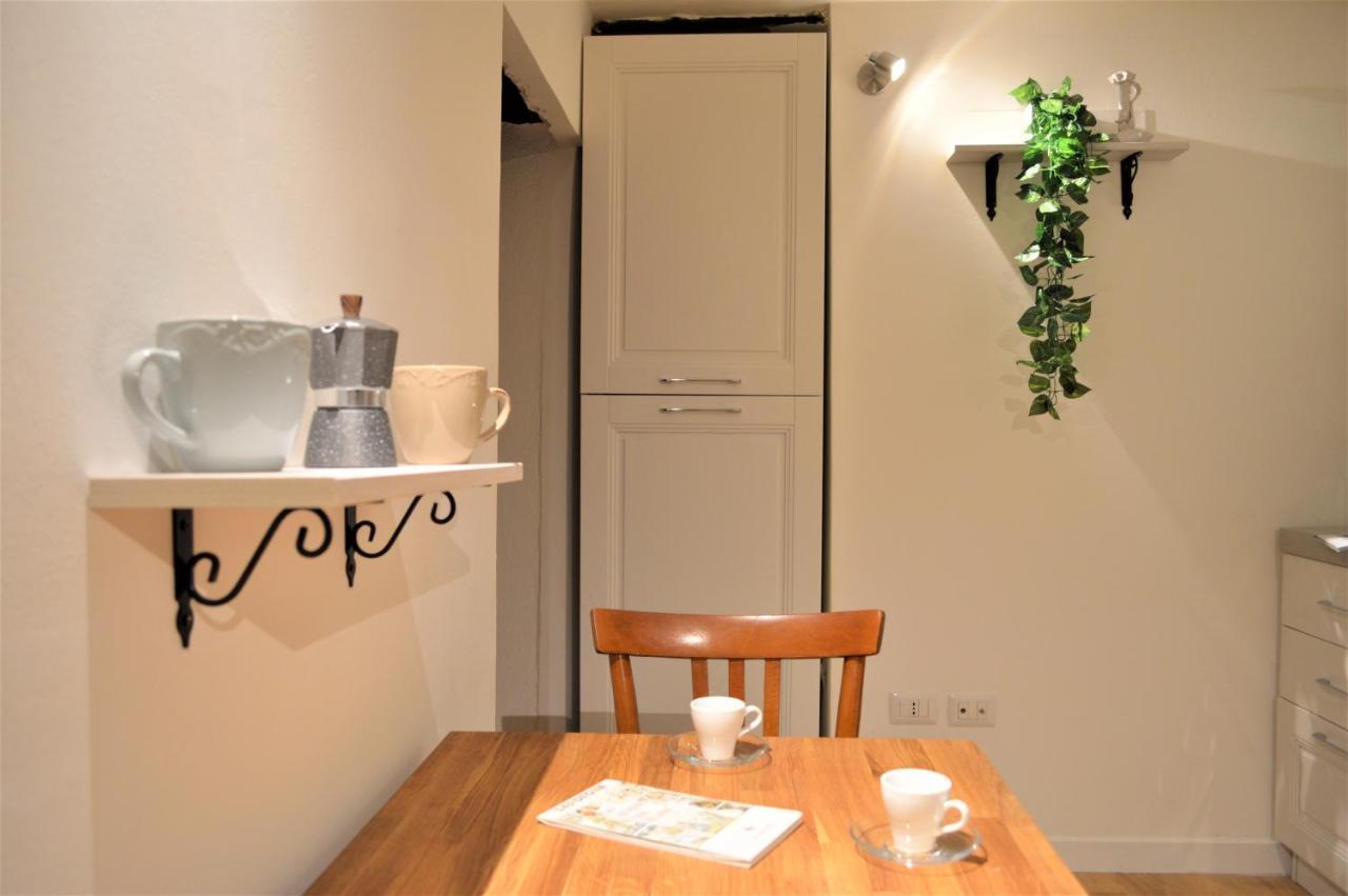 Domu 600 - Suite Mini Appartamento Cagliari Centro Storico Zewnętrze zdjęcie