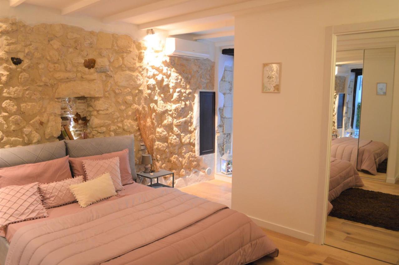 Domu 600 - Suite Mini Appartamento Cagliari Centro Storico Zewnętrze zdjęcie